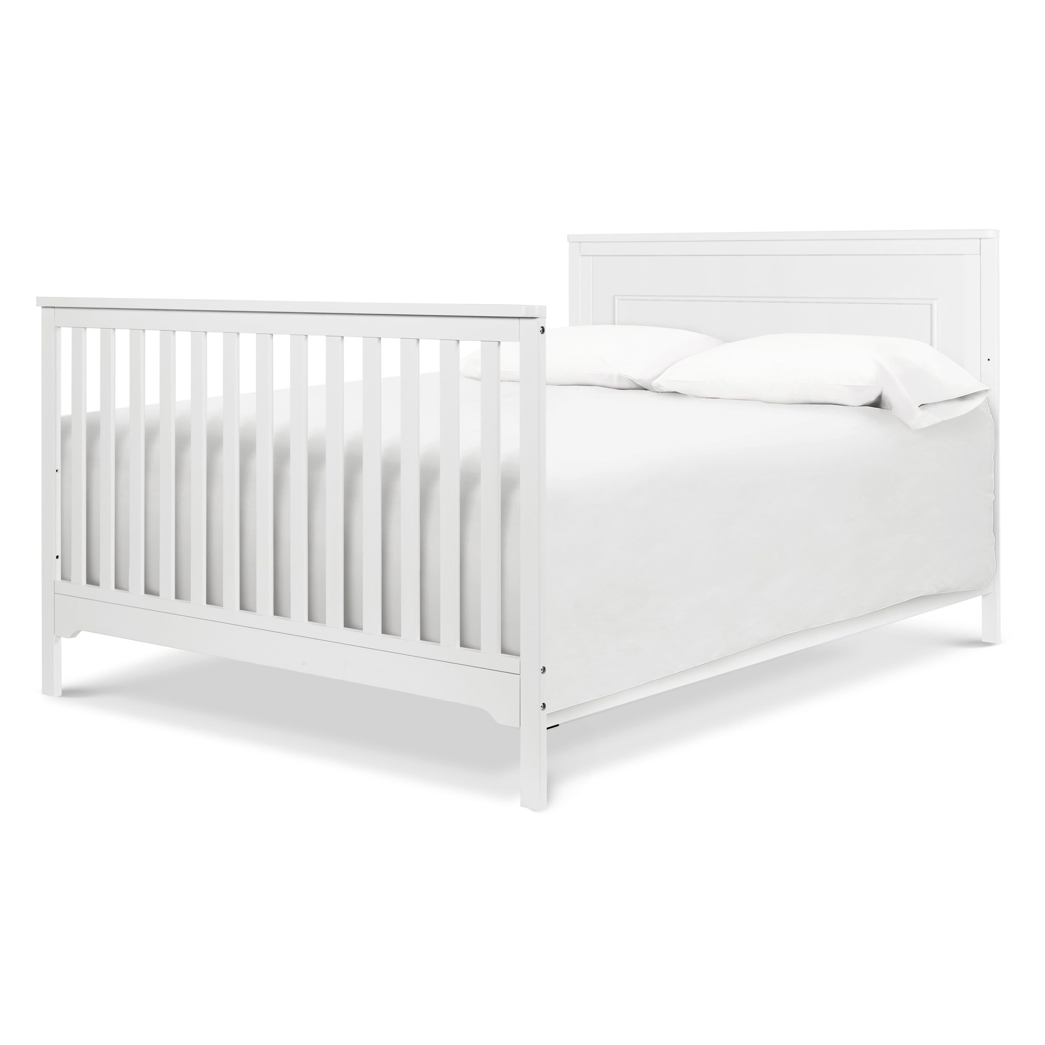 Carter's by DaVinci Dakota 4-in-1 Convertible Crib in White