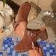 thumbnail image 2 of Mujeres Tacones Altos Cerrados Zapatillas Del Dedo Del Pie Bloque Tacón Mulas Estilo de Madera Clogs Casual Verano Oficina Diapositivas Sandalias Comodidad, 2 of 9