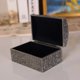 thumbnail image 2 of Una caja de almacenamiento de joyas con forma de cofre del tesoro clásico retro creativo (plateada, aproximadamente 8,2 x 6 x 4,2 cm), caja de exhibición de baratijas de joyería de collar de anillo an, 2 of 5
