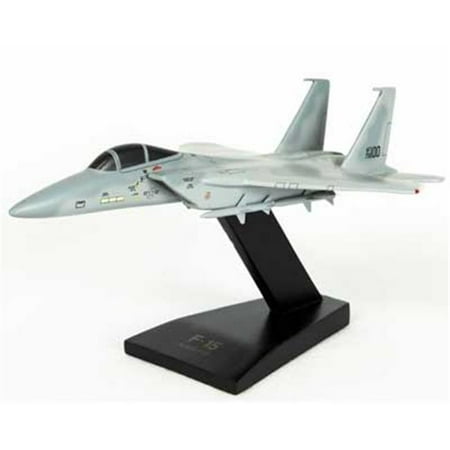 Toys and Models CF015TR F-15C Eagle 1/72 Scale Model
