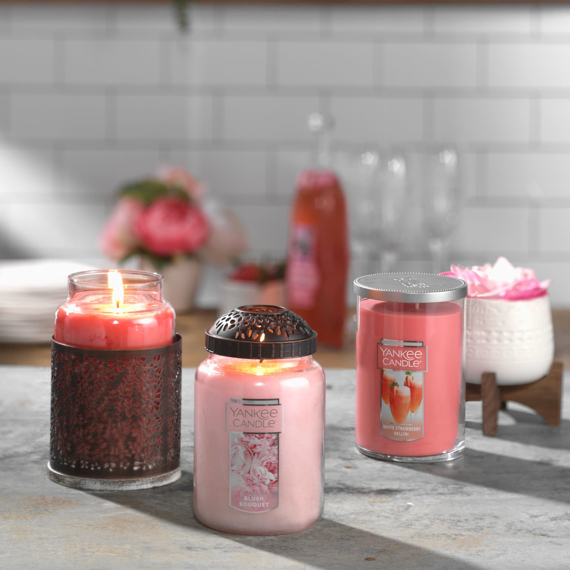 Yankee Candle White Strawberry Bellini Original Large Jar Candle