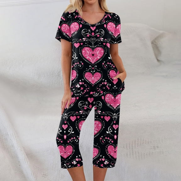 Valentine Day Pajamas Set for Women 2026 Lounge Heart Printed Plus Size Short Sleeve Capri Pants Pjs Set with Pockets