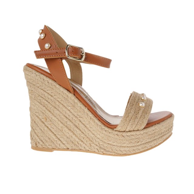 Sandalias Angelina color camel con detalle de perlas 22.0 Dorothy Gaynor Sandalias Angelina color camel con detalle de perlas 22.0