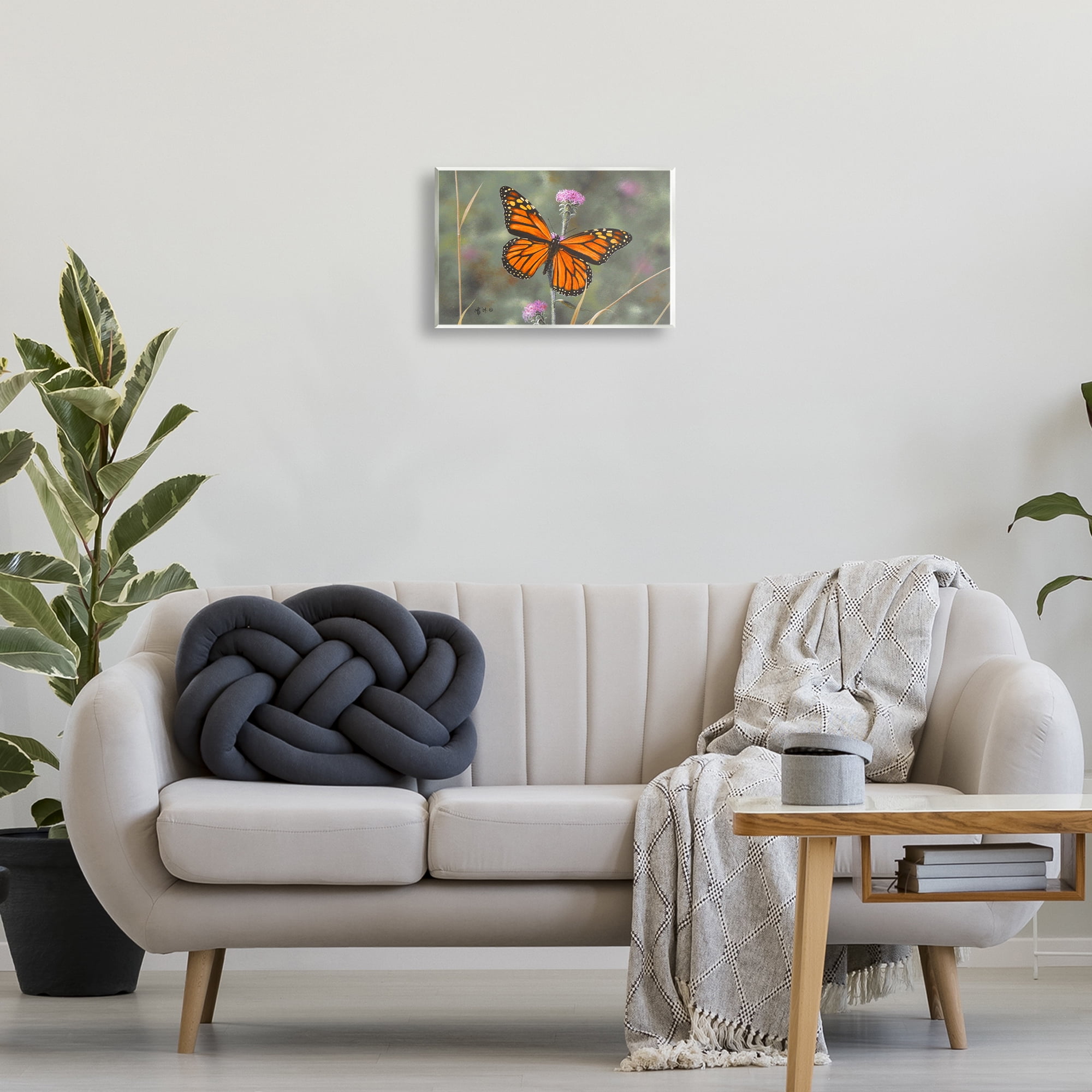 Stupell Industries Summer Visitor Butterfly Animals Photography Unframed Art Print Wall Art, 15 x 10
