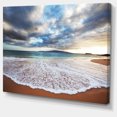 thumbnail image 2 of Bord de Mer Profond avec Nuages et Vagues, 2 of 3