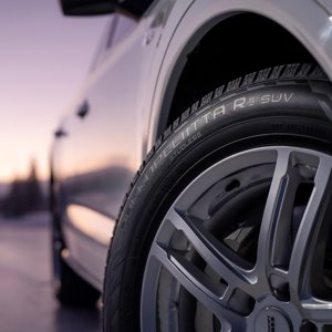 Nokian Tyres Hakkapeliitta R5 SUV 255/55R18 109R XL Winter Tire Sansujyuku sansujyuku.com