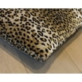 thumbnail image 3 of COUSSIN EN FAUSSE FOURRURE BELTON 18"X18" 2 PQT, 3 of 3