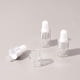 thumbnail image 4 of Paquete de 30 frascos cuentagotas de vidrio transparente de 1 ml para aceites esenciales de ojos, con tapas plateadas y 4 goteros de plástico para muestras de cosmética y aromaterapia., 4 of 7