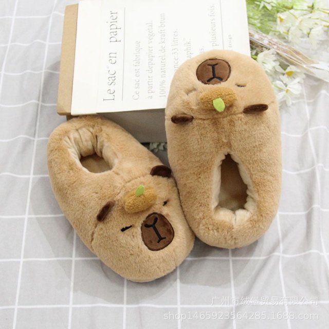 Capibala lindas Zapatillas de felpa para niñas en casa, bolsa de animales conejillo de indias de agua y zapatos cálidos antideslizantes de algodón, zapatillas para parejas