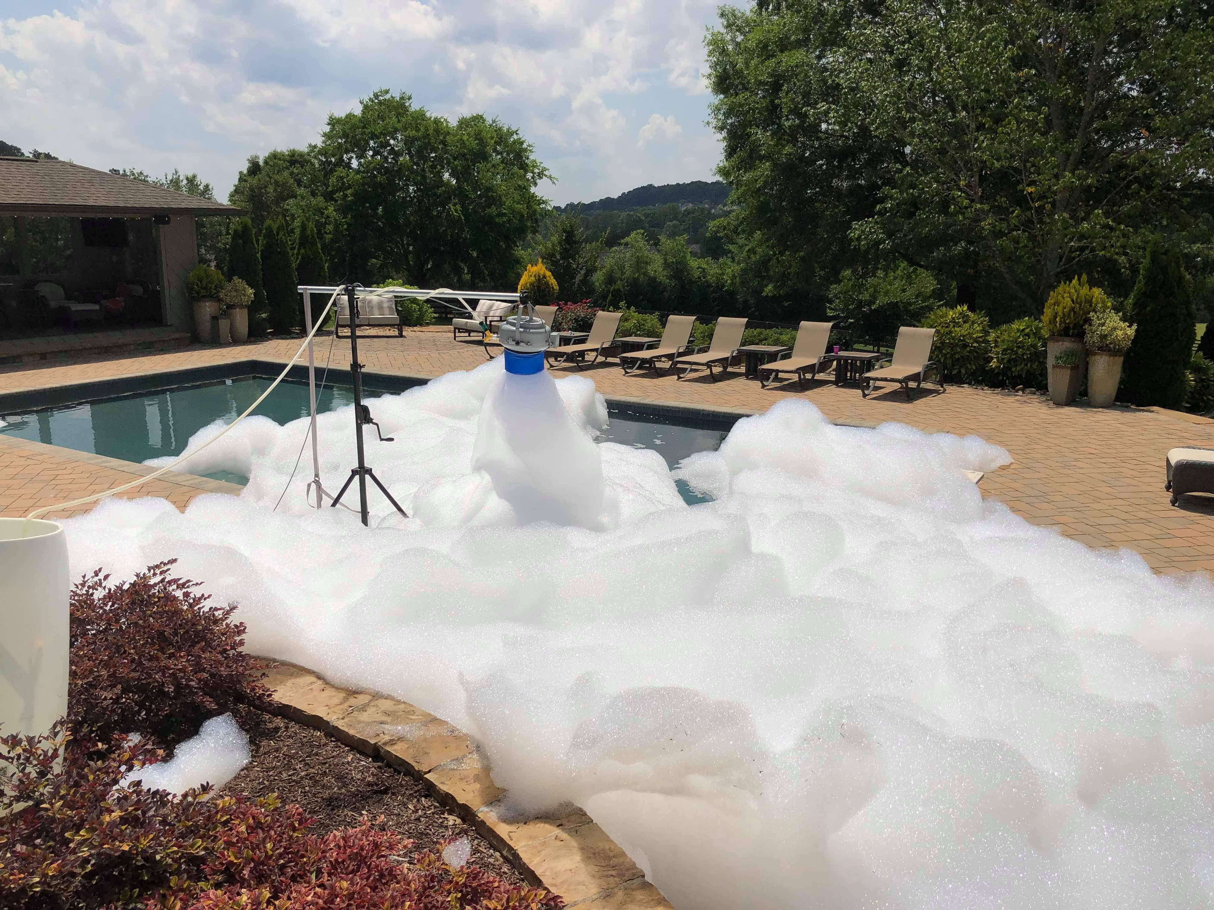 Foam Machine Solution - Powder Pack of 10 for 1000+ gallons of foam solution - most concentrated available - Works in Foam Bubble Machines, Foam Party Machines and Foam Machines for Parties