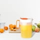 thumbnail image 4 of Jarra de agua con tapa extraíble e infusor de frutas, 1.8 litros, irrompible, para agua caliente/fría, bebidas con saborizantes y té helado (naranja), 4 of 9