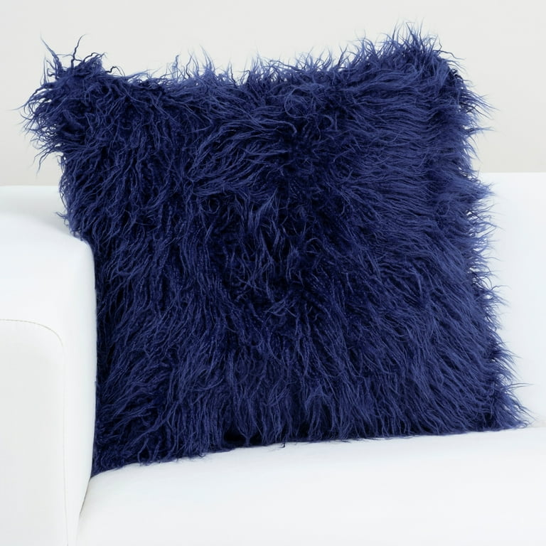 クッション・座布団 UrbanOutfitters Furry Llama Pillow Furry Llama Pillow | Urban Outfitters