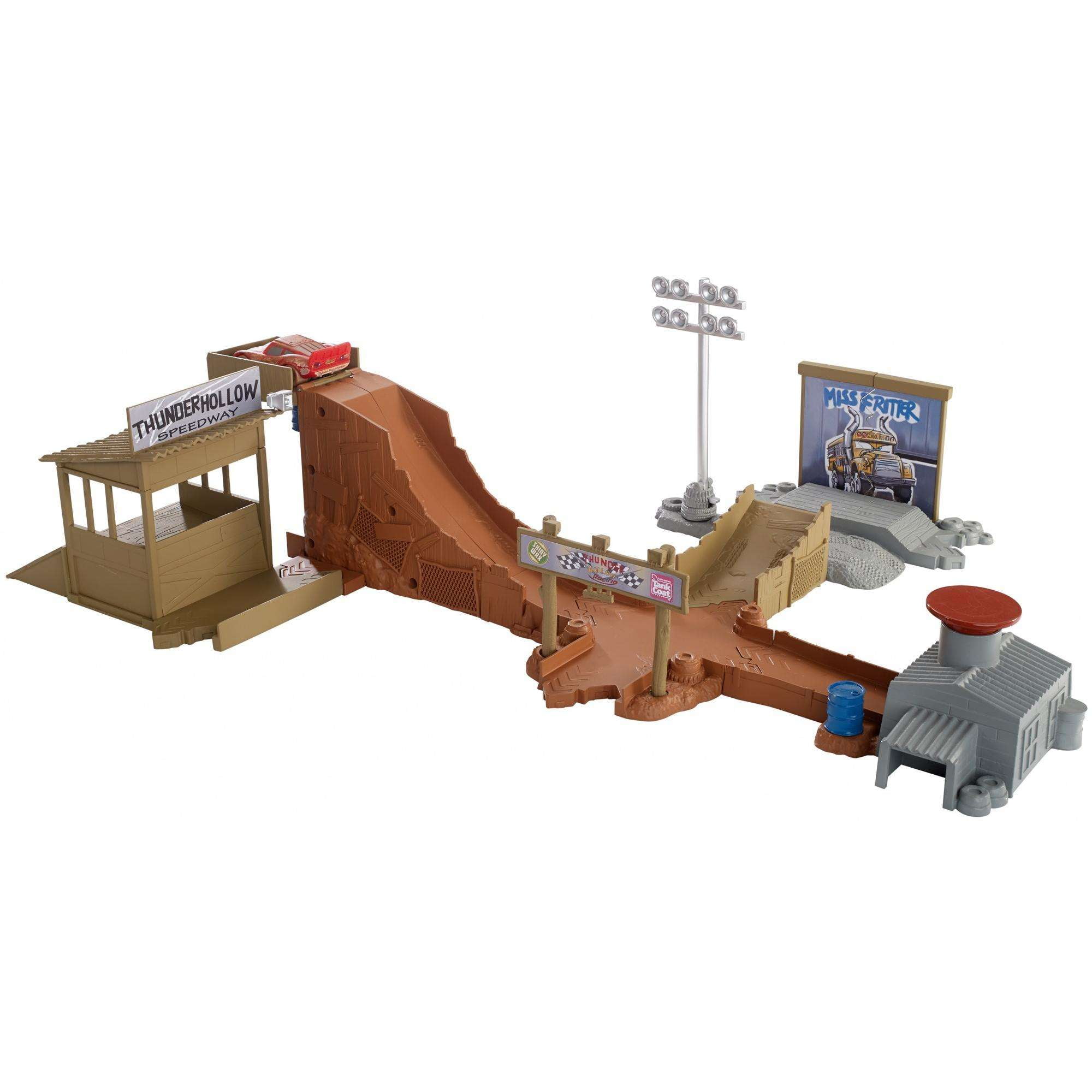 Disney pixar cars 3 hotsell fireball beach run playset