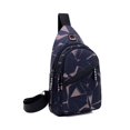 thumbnail image 4 of Bolso de pecho para hombre, bolso de cintura, bolso cruzado, se pueden colocar auriculares, bolso de hombro de viaje multifuncional, bolso de negocios informal, 4 of 5
