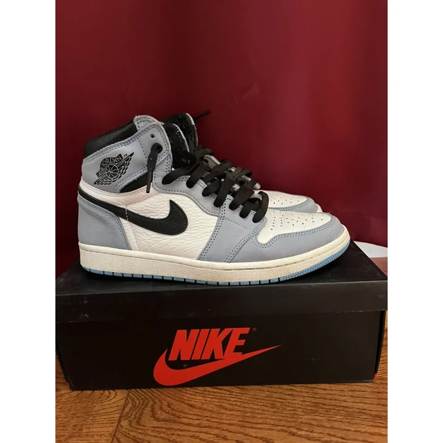 Size 9 - Jo r-dan 1 Retro OG High University Blue Used