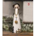 thumbnail image 4 of Figuras decorativas de brujas de Halloween, sombreros de brujas clásicos, gatos y calabazas, 4 of 4