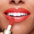 thumbnail image 4 of Aceite Lip Comfort Clarins que calma, hidrata y protege los labios, 4 of 5