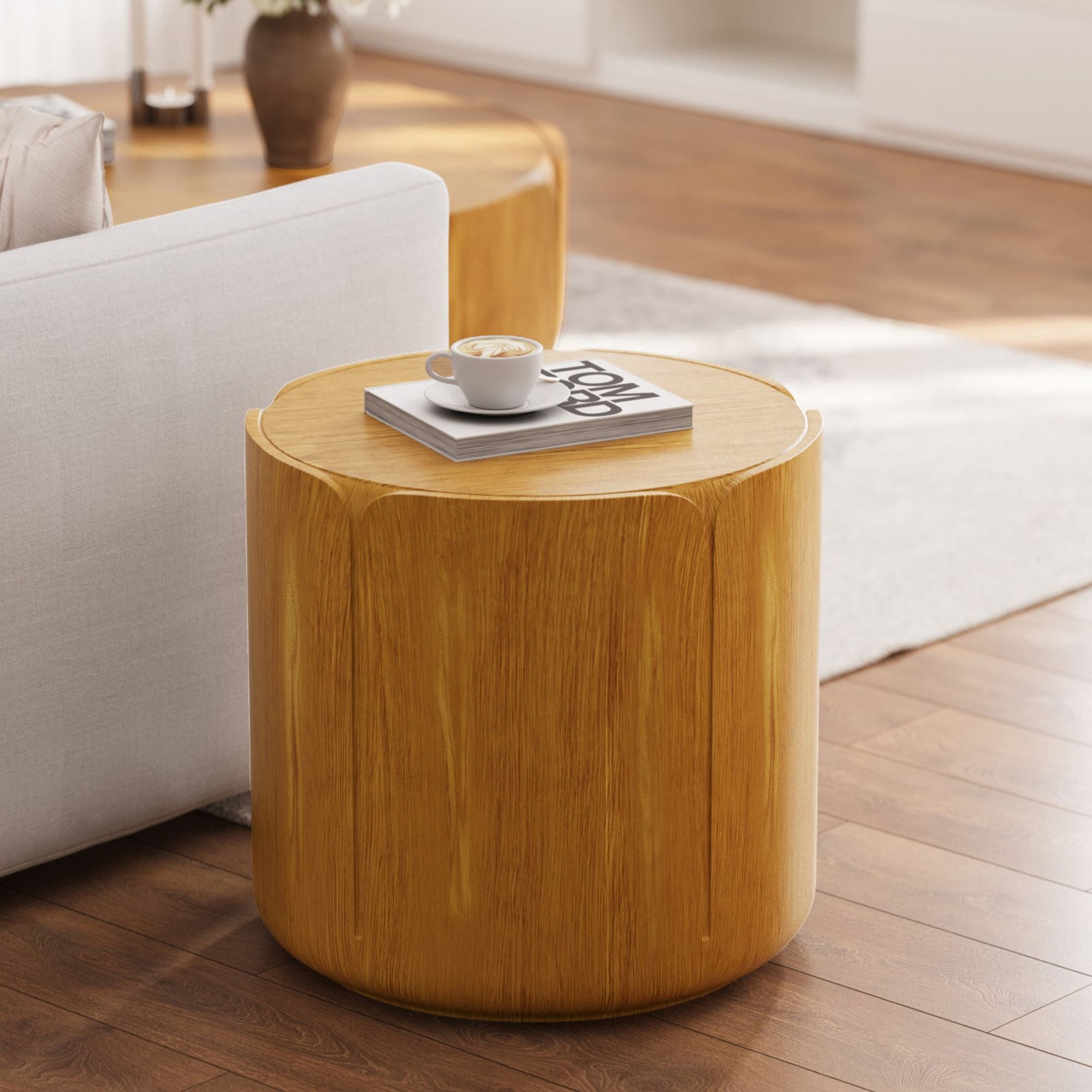 Round Mini Outdoor Side End Table, Wood Grain Lightweight Patio Accent Table for Home Garden Decor, Natural