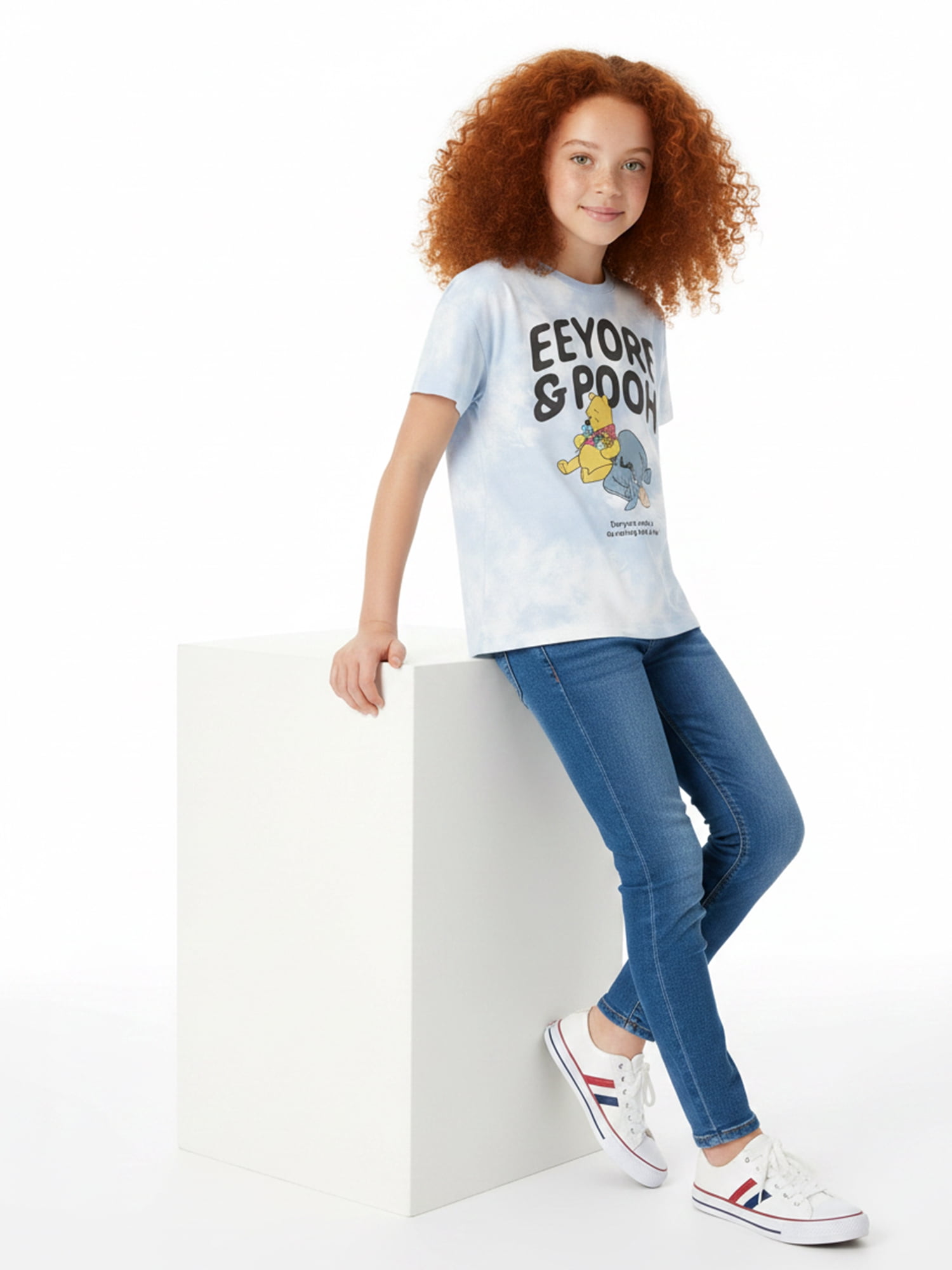 Winnie the Pooh Girls' Graphic Tee with Short Sleeves, Sizes 4-16