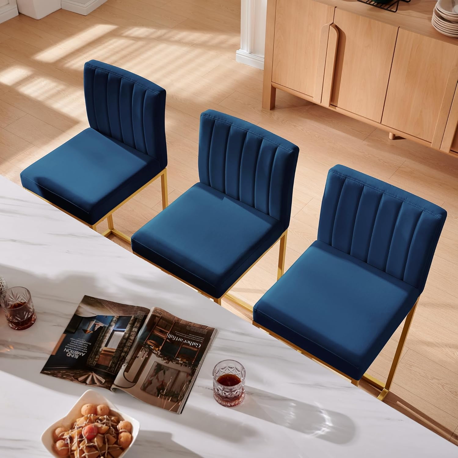 27 Inch Bar Stool, Velvet Counter Height Bar Stools, Set of 4 Bar Chairs with Back and Metal Legs, Kitchen Island Counter Stools for Pub, Dinning Room, Cafes