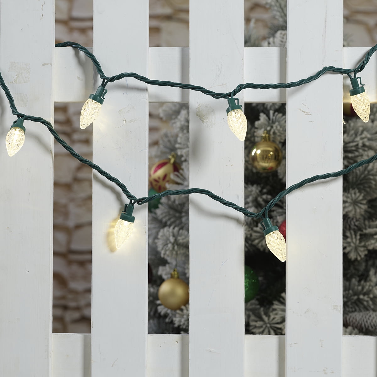 Holiday Time 25-Count Warm White Ultra Bright Diamond-Cut LED C7 Christmas Lights, with Green Wire, 14.1'