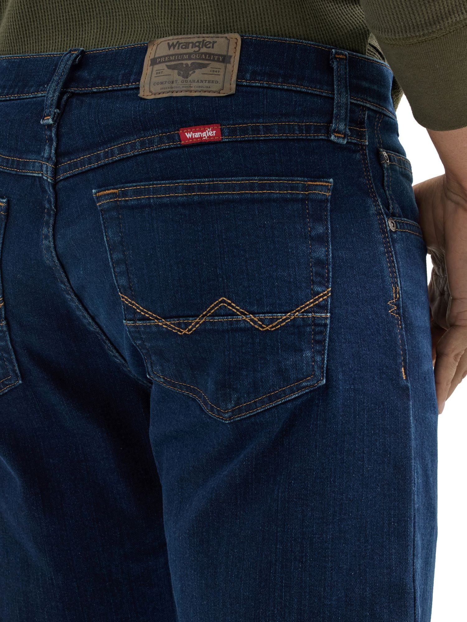 Wrangler Men's Straight Fit Jean with Stretch
