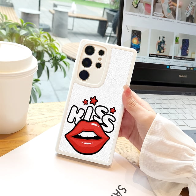 "Protege tu iPhone con una divertida y elegante funda plateada mate de doble capa"