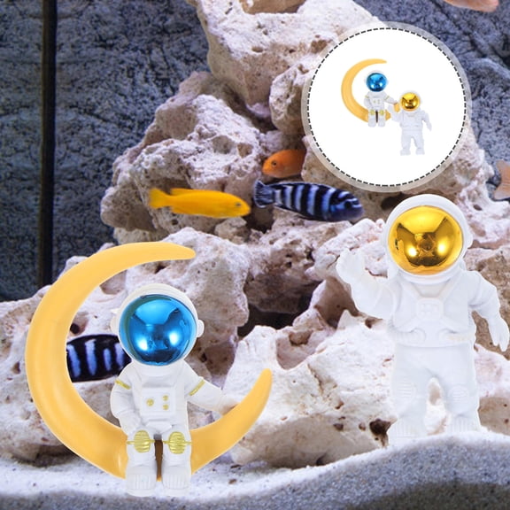 HEATSHAKING Astronaut Themed Ornaments 8.50X3.00X8.00In Realistic Style 2Pcs Outer Space Fish Tank Decor
