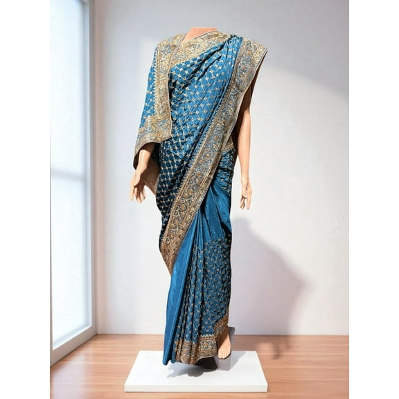 Sublime Simplicity: Traditional Designer Saree, Cultural Wear for Women