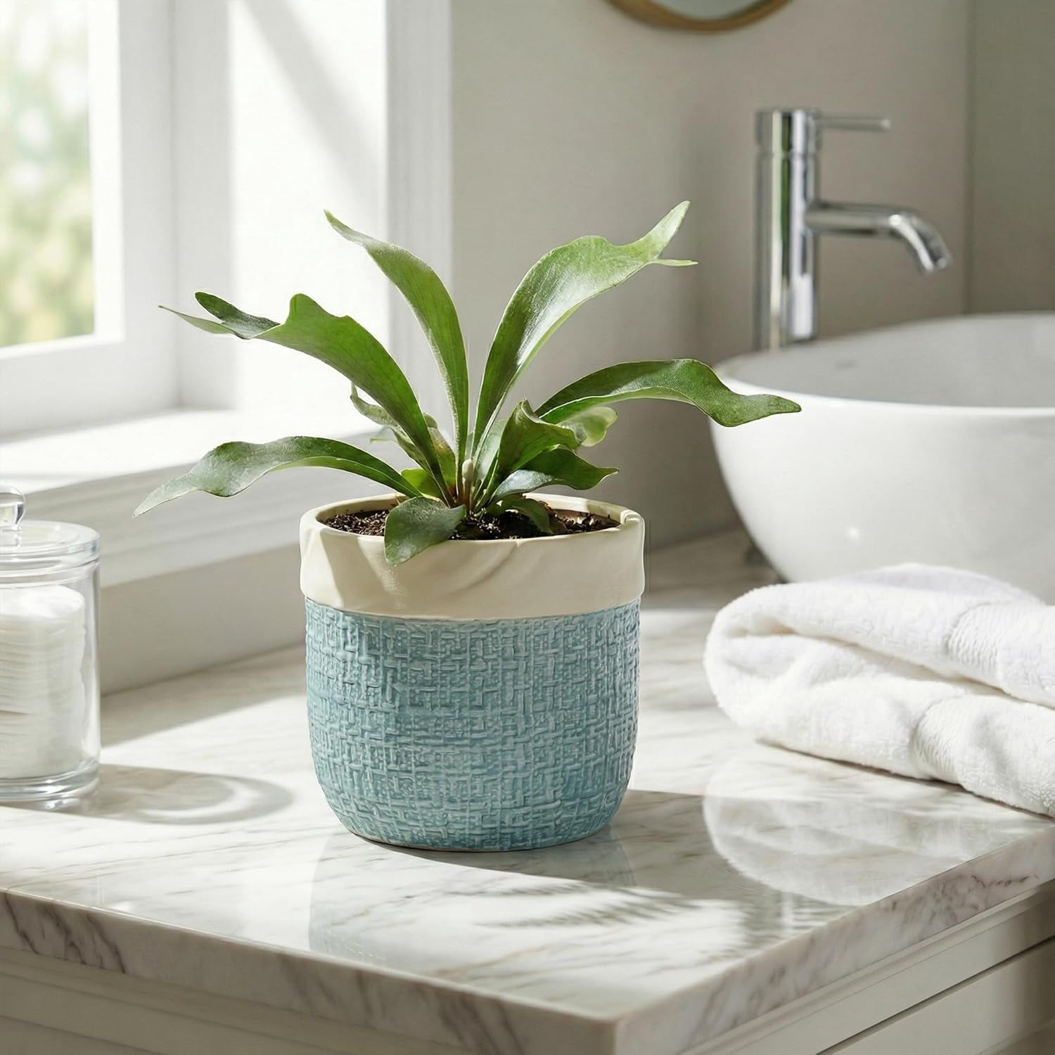 Ceramic Pots for Plants - 6 Inch Plant Pot for Indoor Succulent Plants, Round Planters with Drainage Hole, Decorative Flower Pots, Garden House Room Decor, Gardening Gifts for Women, Blue