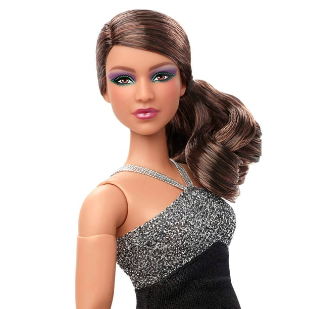 Barbie morena muñeca sale