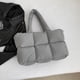 thumbnail image 2 of Bolso Nube para Mujer Mano Suave Acolchado Color Sólido Informal, 2 of 9