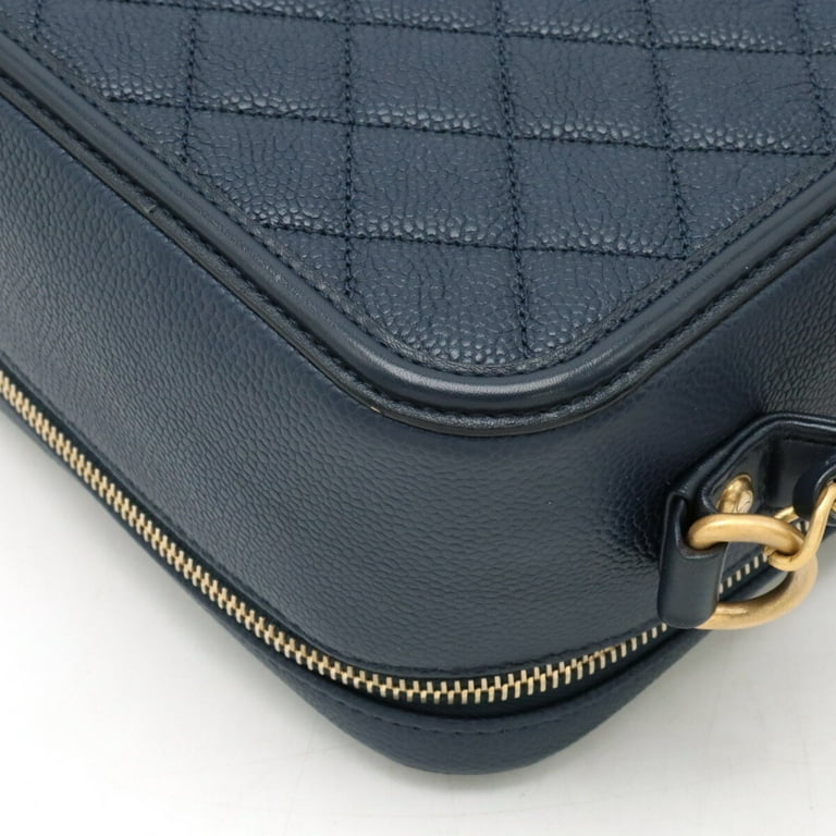 Chanel cc filigree vanity case hotsell
