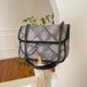 thumbnail image 5 of Bolso de hombro de PU con cadena retro y cremallera de gran venta 2024 para mujer, nuevo bolso de mano versátil de alta calidad para viajes diarios, 5 of 5