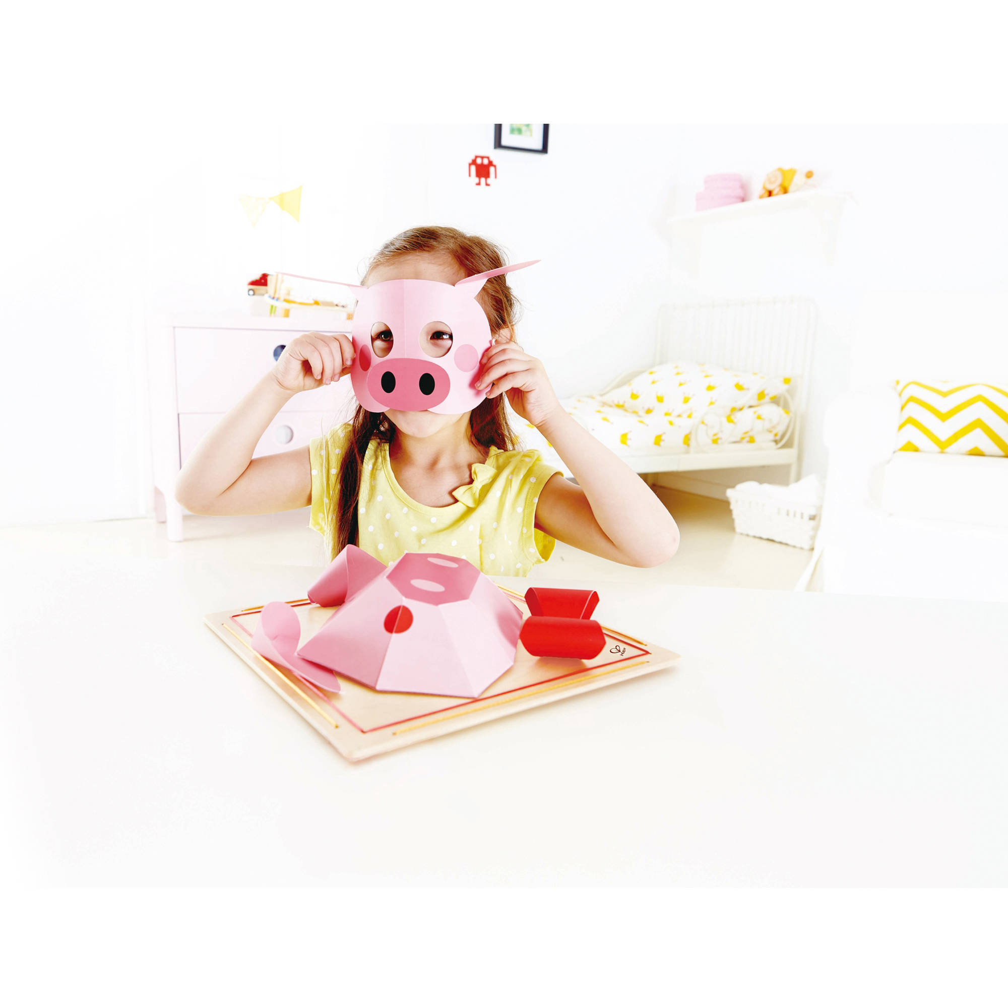 Hape Piggy Mode – Kreativ-Set Mit Verkleidung & 3D-Wanddekoration | Für Kinder Ab 4 Jahren, Fördert Rollenspiel & Feinmotorik