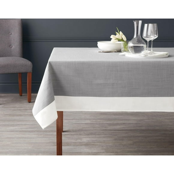 Hometrends Fabric tablecloth, 100% polyester; 60"x102"