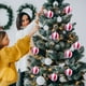 thumbnail image 5 of Juego de 6 Bolas Navideñas Irrompibles de Plástico Rojo, Azul y Dorado | Decoración para Árbol de Navidad Multiestilo | Adornos Ligeros y Duraderos para Fiestas Navideñas, Bodas y El Hogar, 5 of 6
