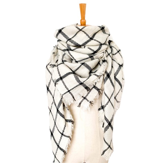 Jusqu'à 65 % de Rabais Mode Hiver Femmes Foulard Colorée Décontractée Carrée à Franges Châle Foulard à la Mode en Liquidation