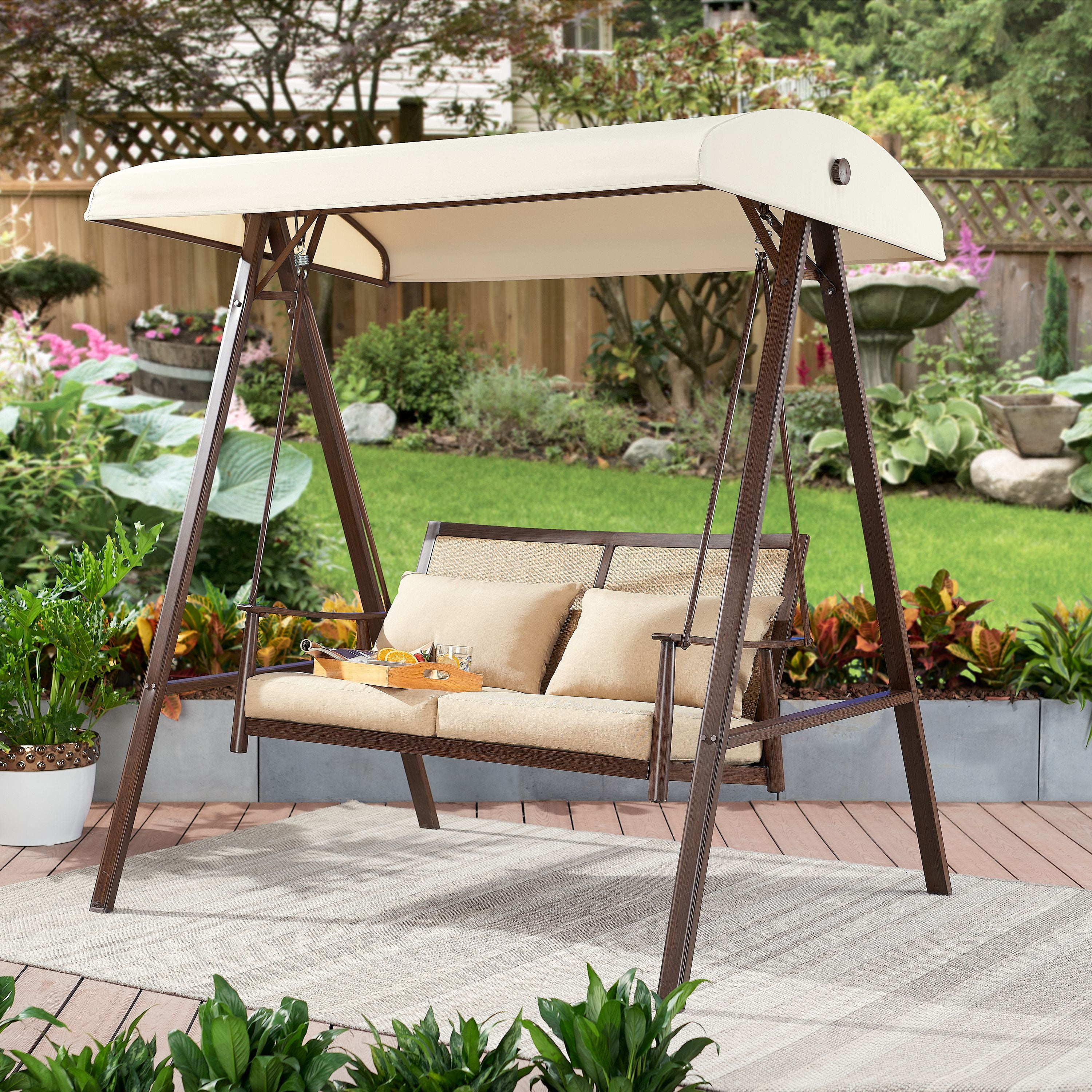 Comfortable Outdoor Swings For Relaxation