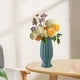thumbnail image 5 of Jarrón de plástico imitación esmalte para arreglos florales | Maceta decorativa para el hogar | Contenedor para flores secas en el mueble de TV de la sala de estar, 5 of 6
