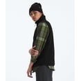 thumbnail image 2 of Chaleco The North Face Glacier de forro polar para hombre, color negro, talla 3XL, 2 of 9