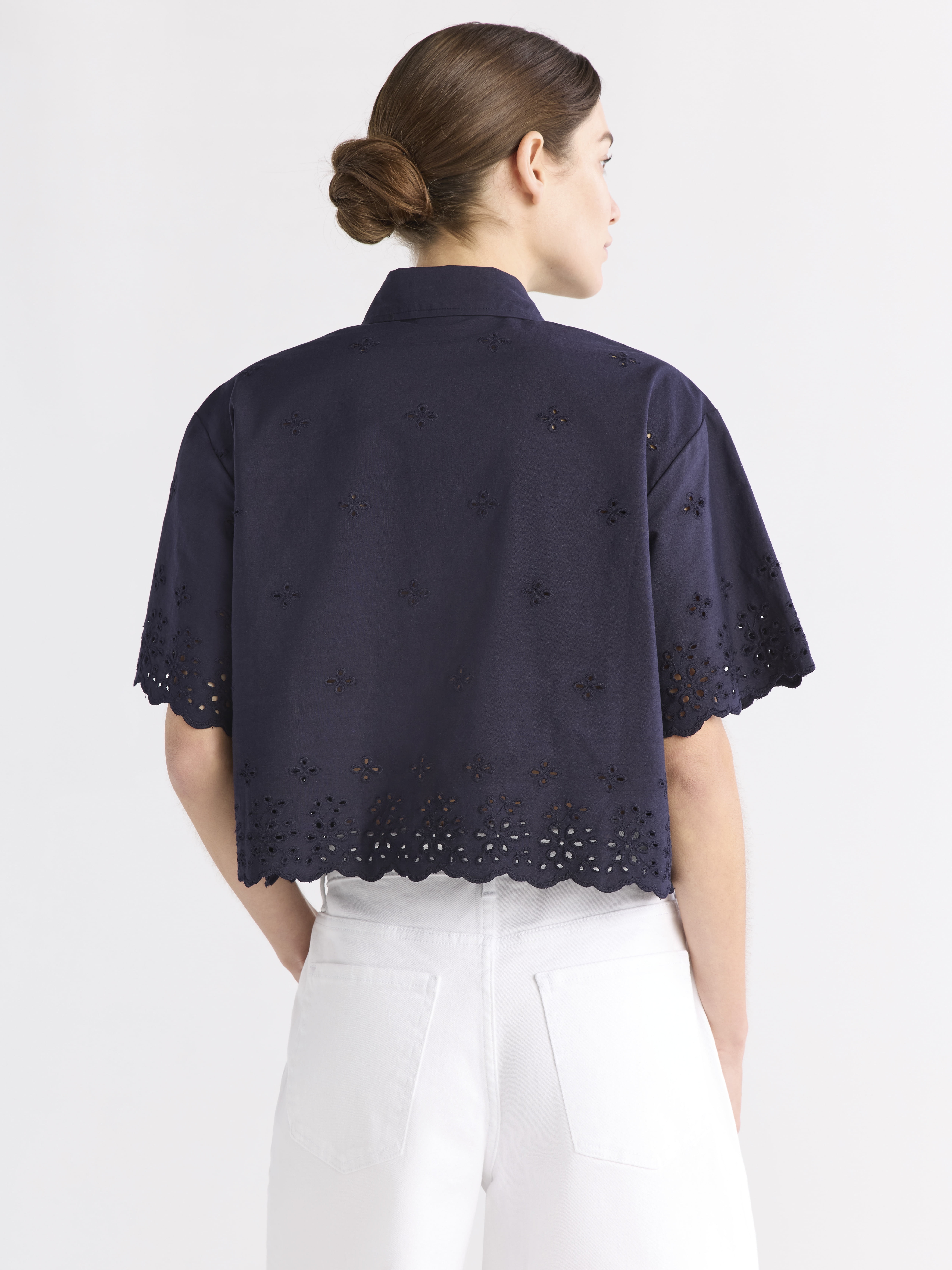 Free Assembly Women's and Women's Plus Cropped Cotton Eyelet Shirt, Sizes XS-4X
