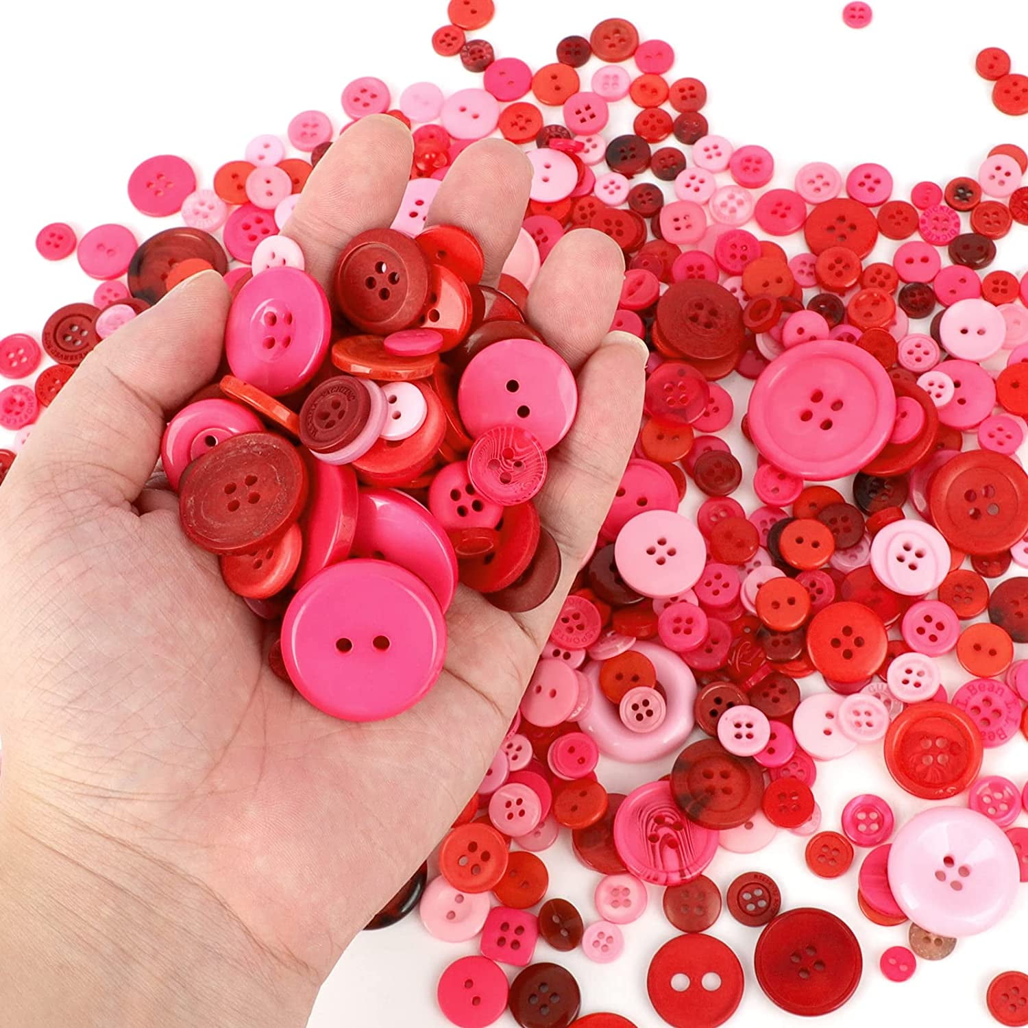 Swpeet 1000pcs Christmas Assorted Craft Buttons, 2 and 4 Holes Red Round Craft Resin Sewing Buttons Suitable for Christmas Sewing Decorations, Art 