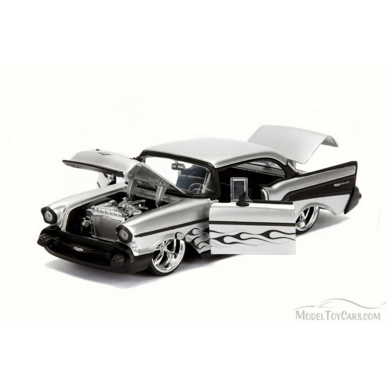 1957 Chevy Bel Air, Silver w/ Black Detail - JADA 99975DP1 - 1/24