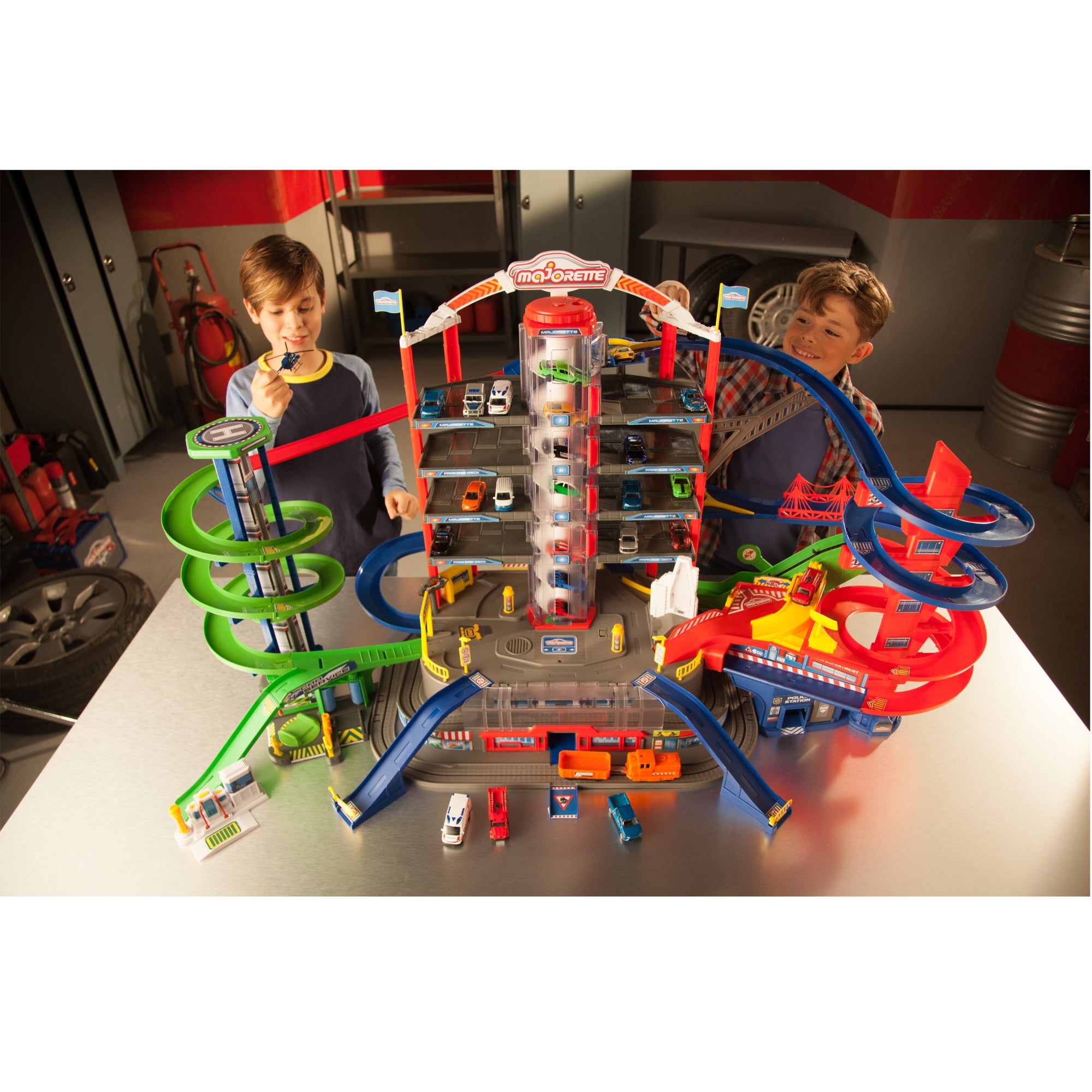 Garage Super City Majorette avec 6 voitures et 1 train - 7 niveaux