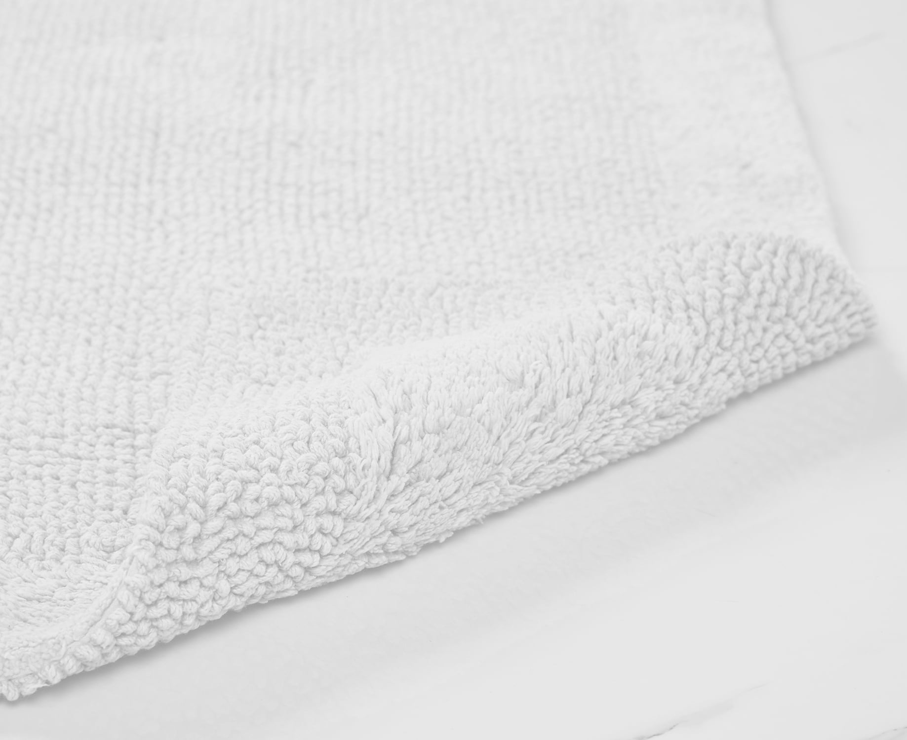 Better Trends 21" x 34" Premium Bathroom Rugs 100% Cotton Soft Reversible Tufted Bath Mat Water Absorbent Bath Rug Ideal for Bathroom Shower and Tub Use (White) Edge Collection