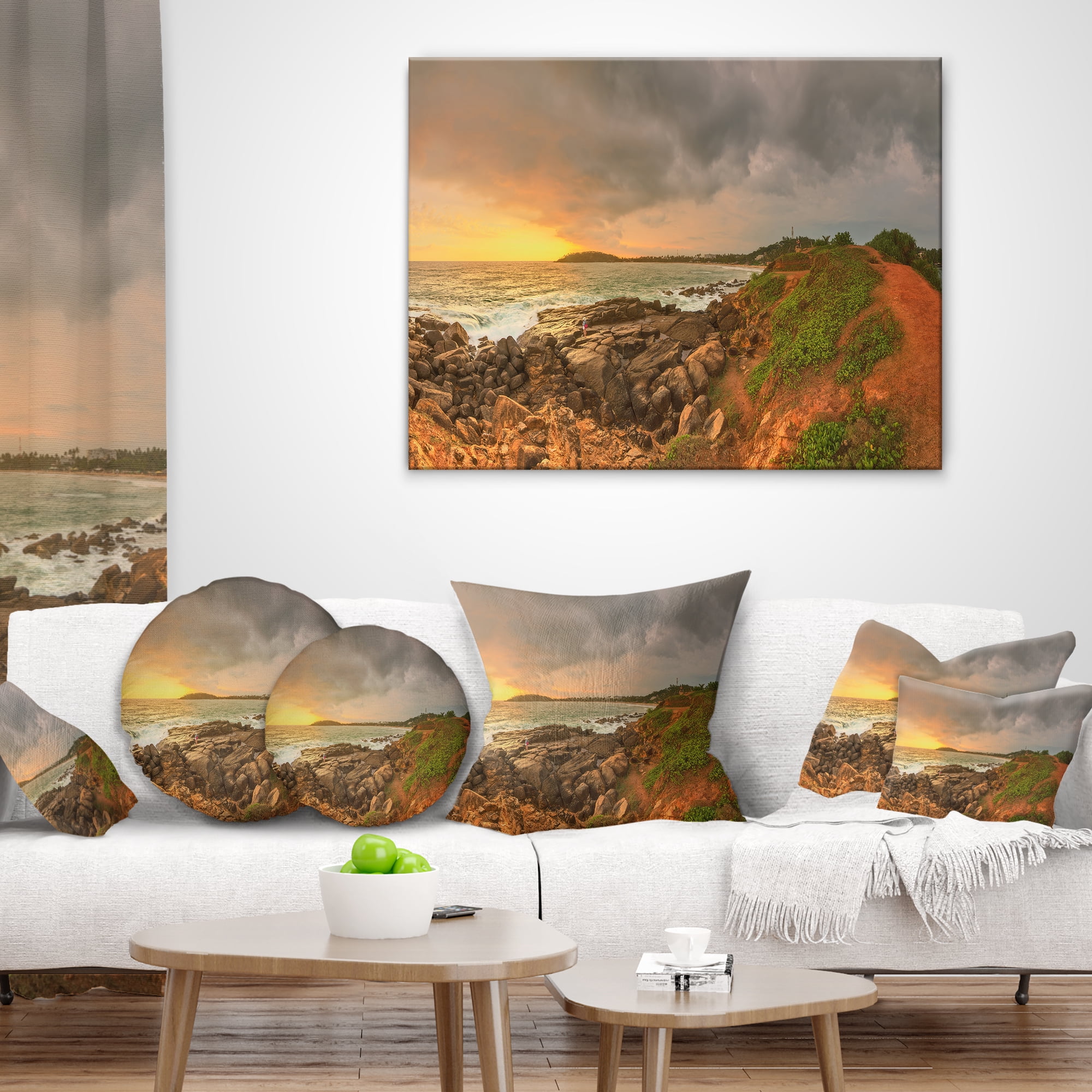 Designart Rocky Romantic Sri Lanka Beach - Oversized Beach Throw Pillow - 18x18