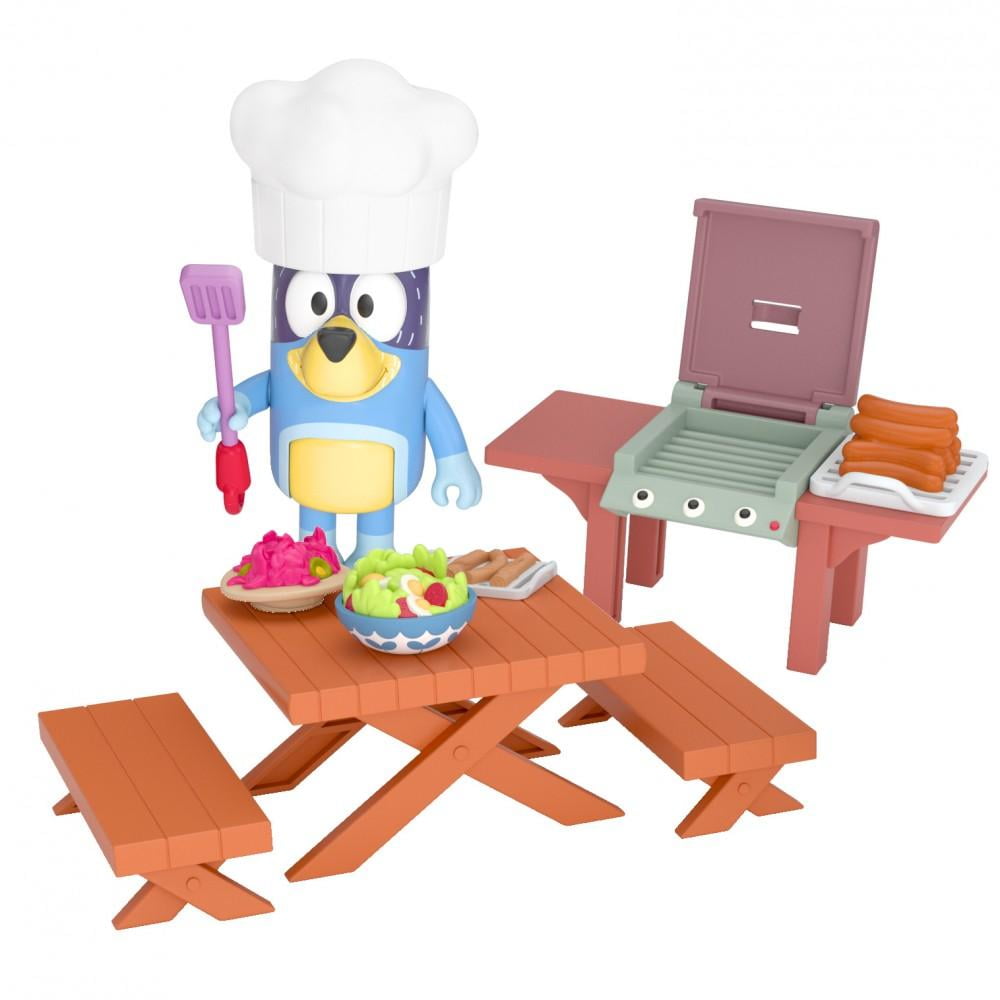 Bluey's Dad Backyard BBQ Bandit 2.53" Figure with Backyard Playset