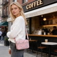 thumbnail image 4 of Bolso de teléfono tipo cartera pequeña para mujer, bolso cruzado de tela ligera con correa ajustable, compatible con teléfonos de 6.7 pulgadas, accesorio casual para uso diario., 4 of 6