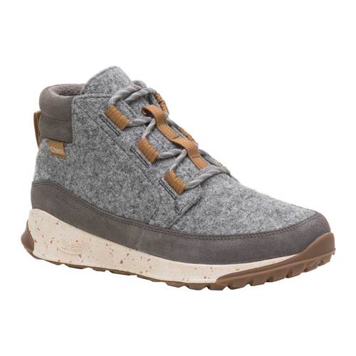 chaco hiking boots